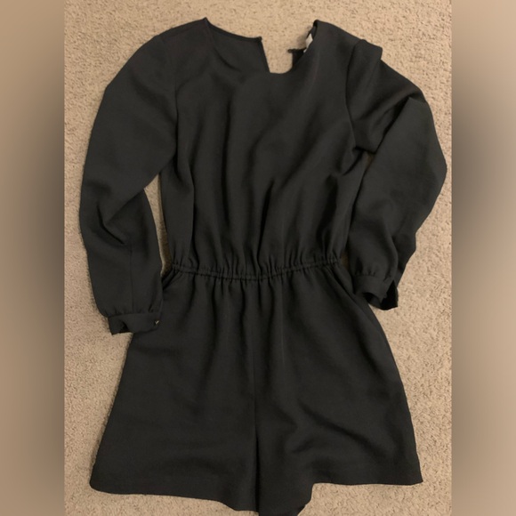 Aritzia Wilfred Romper size M - Picture 2 of 6